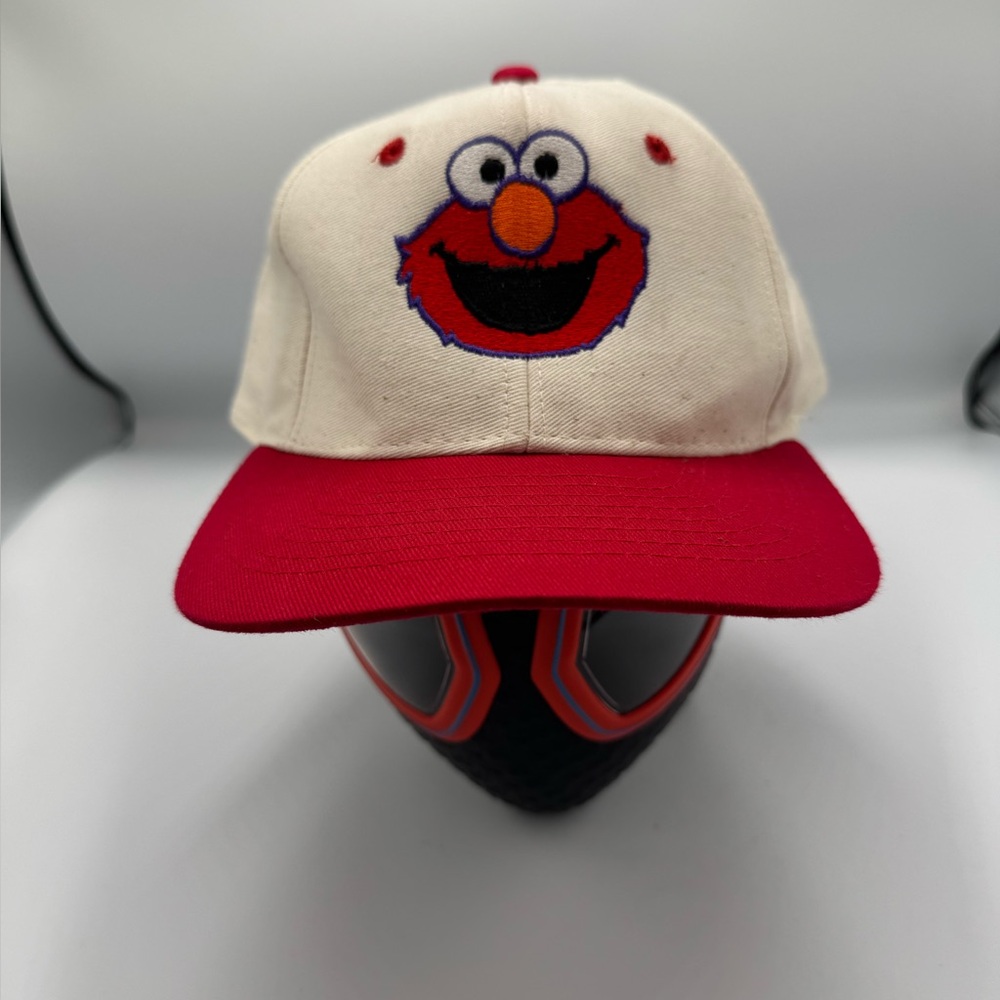 Vintage Elmo Hat Cap Snap Back White Red Sesame Street Cartoons Mens